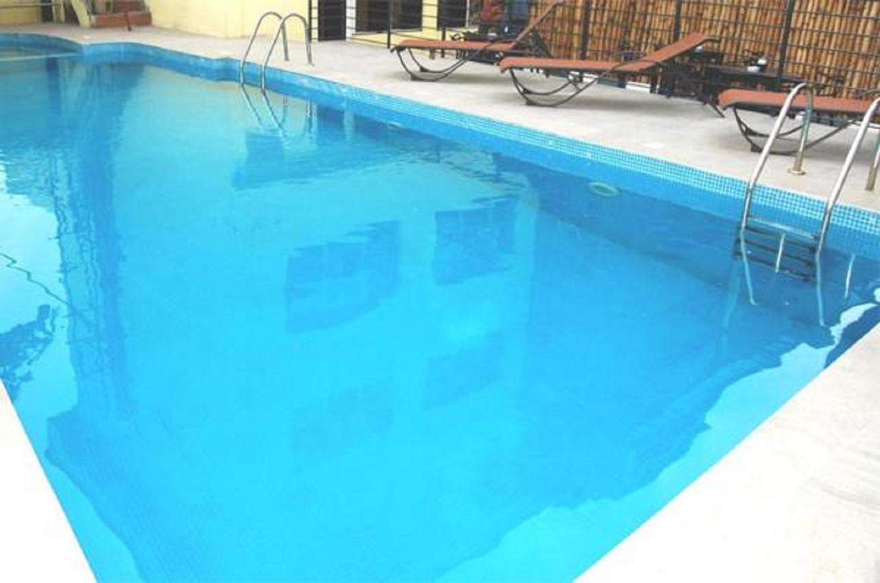 Glee Hotel Aliayabiagba 外观 照片