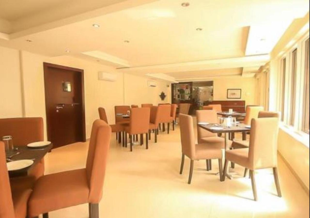 Glee Hotel Aliayabiagba 外观 照片