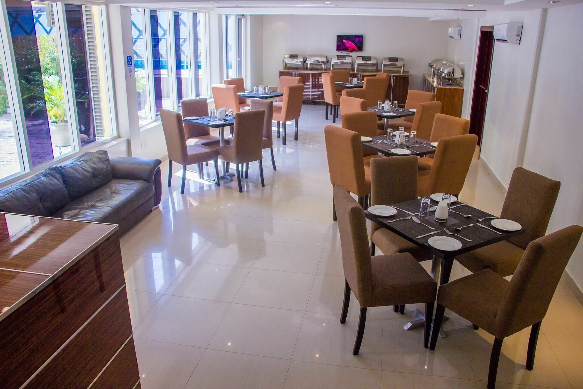 Glee Hotel Aliayabiagba 外观 照片