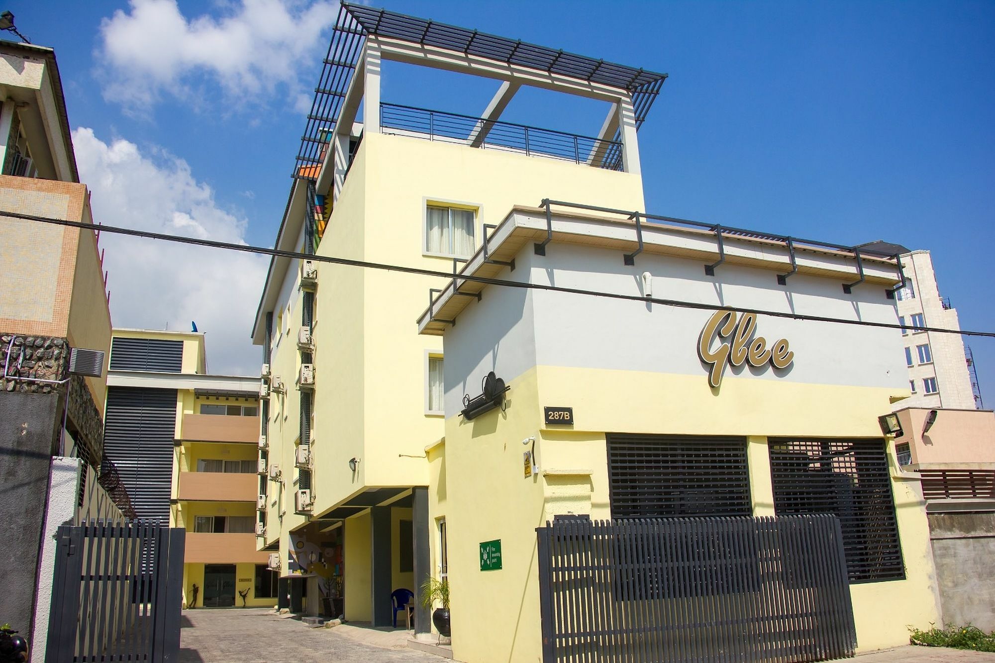 Glee Hotel Aliayabiagba 外观 照片